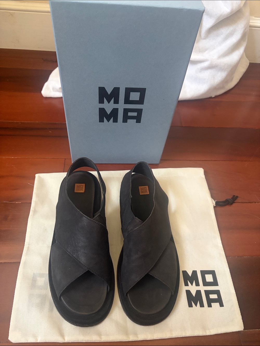 MOMA Black Criss-Cross Leather Sandals